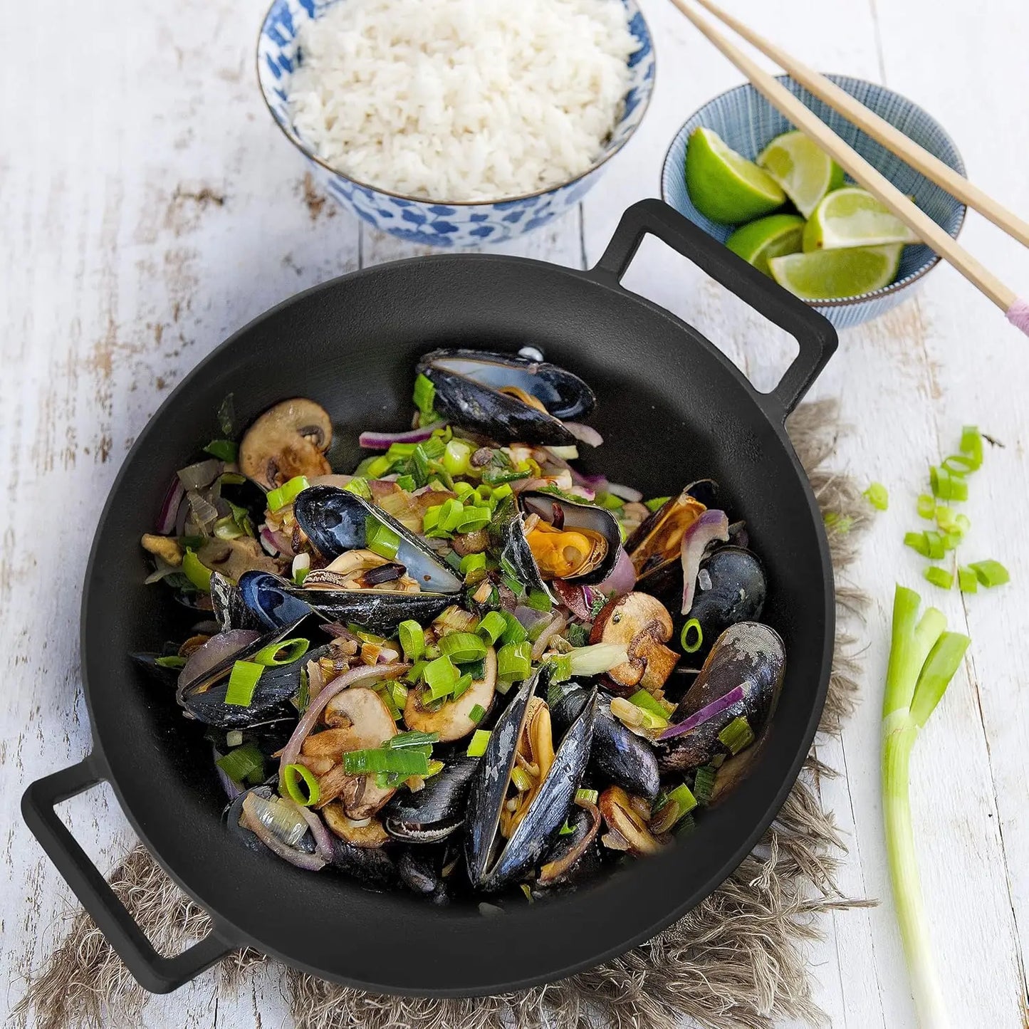 14 Inch Pre-Seasoned Cast Iron Wok with Lid for Stovetop Oven BBQ Campfire Cooking