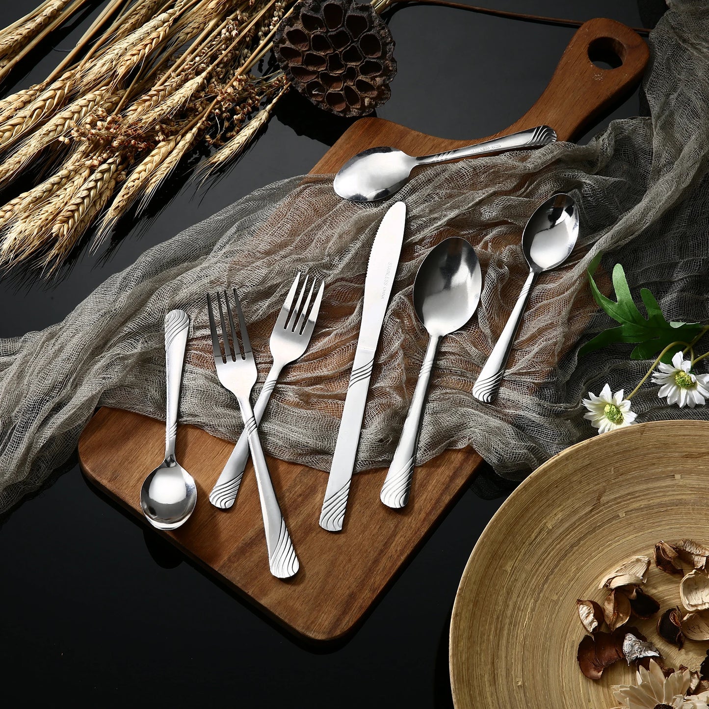 HANSMART 48 Piece Stainless Steel Cutlery Set Service For Eight