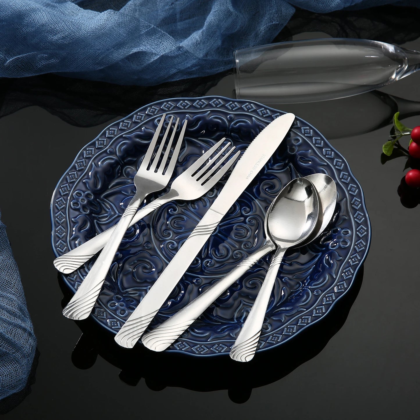 HANSMART 48 Piece Stainless Steel Cutlery Set Service For Eight