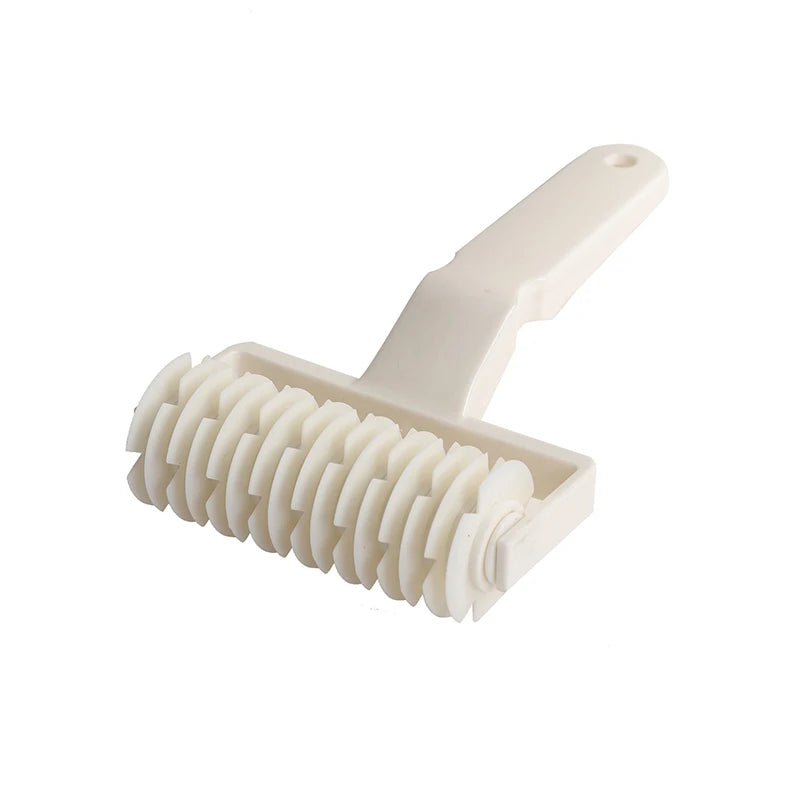 Plastic Pasta Cutter Roller For Spaetzle And Dough