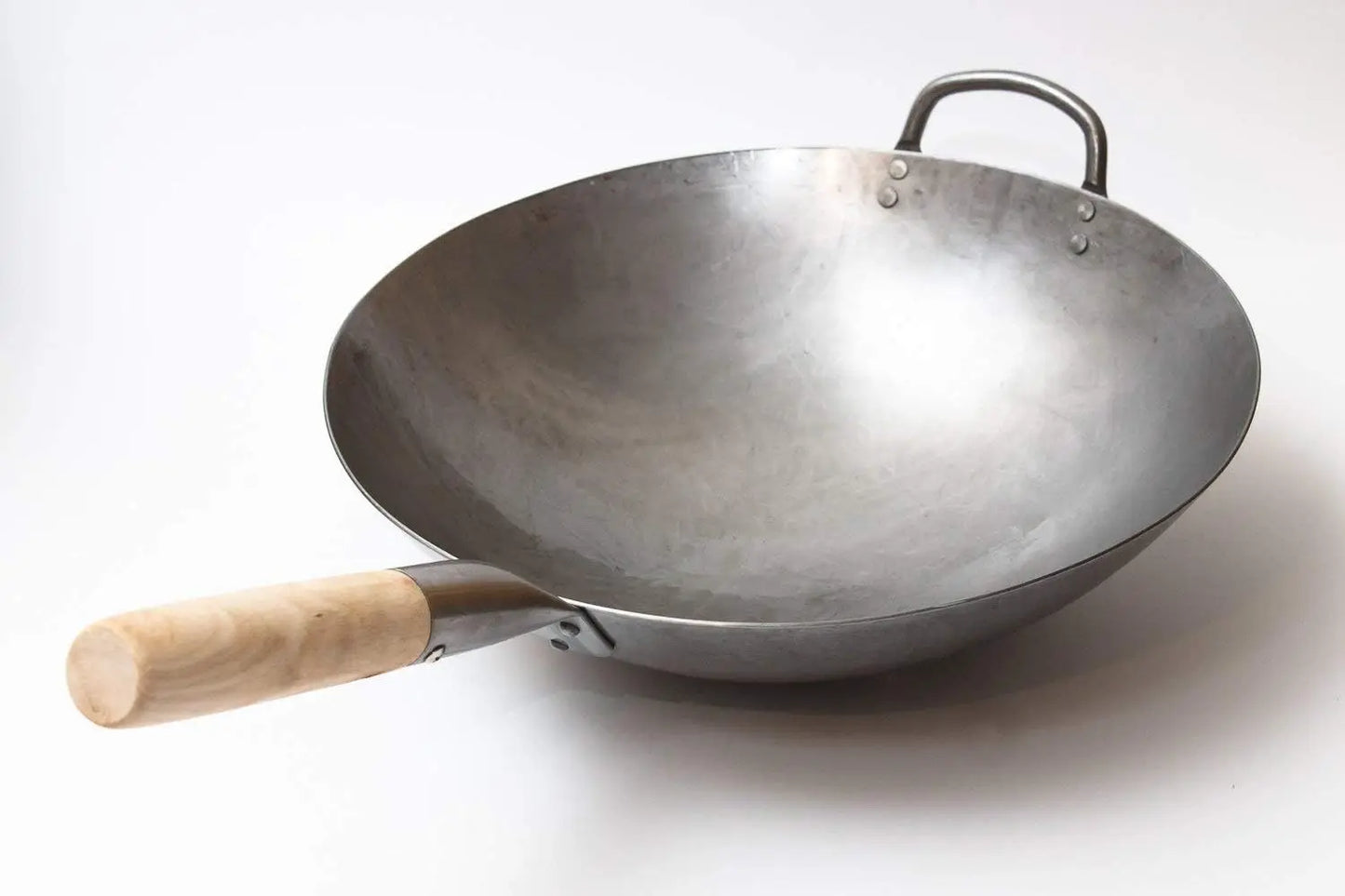 Traditional Hand Hammered Carbon Steel Wok Round Bottom Gas Stove