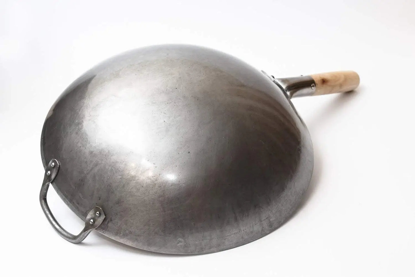 Traditional Hand Hammered Carbon Steel Wok Round Bottom Gas Stove